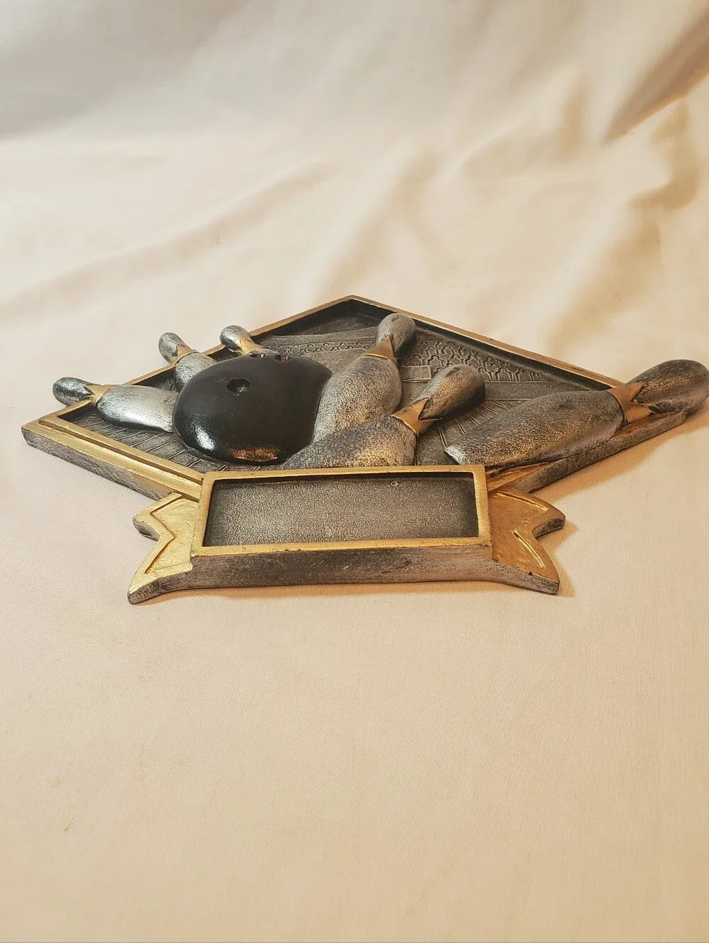 Bowling Strike Resin Trophy Plaque in Metallic Silver & Gold Wall Hanging